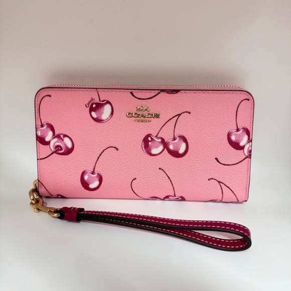 NWT Coach Long Zip Around Wallet With Cherry Print  CR642 - Picture 1 of 7